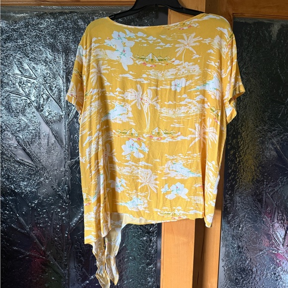 LC Lauren Conrad Yellow Tropical Print Short Sleeve Top - Picture 9 of 9